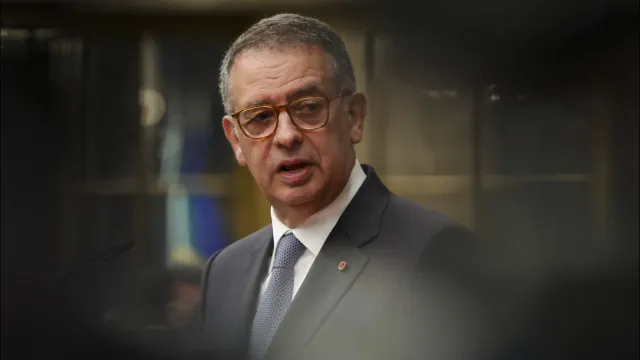 Seguro promulga diploma que altera regras do sistema nacional de gás