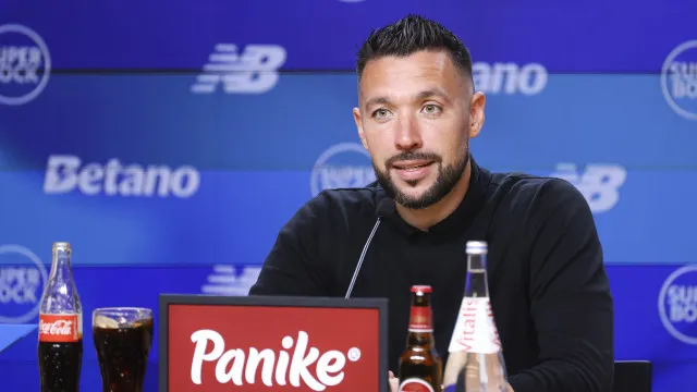 EM DIRETO: Francesco Farioli faz o lançamento do FC Porto-Tondela