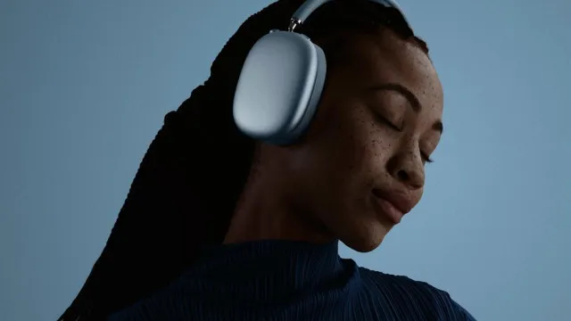 As 5 alternativas (mais baratas) aos AirPods Max da Apple