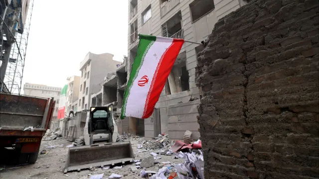 Negociações com EUA e Irão retomadas após funeral de Khamenei