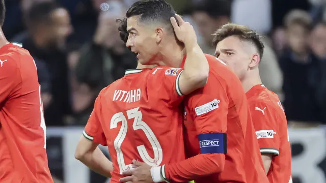 "Cristiano Ronaldo? Espero que possamos ganhar Mundial com ele e por ele"