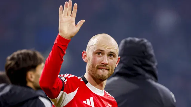 
                    Gastroenterite afasta Aursnes do Hearts-Benfica
                
