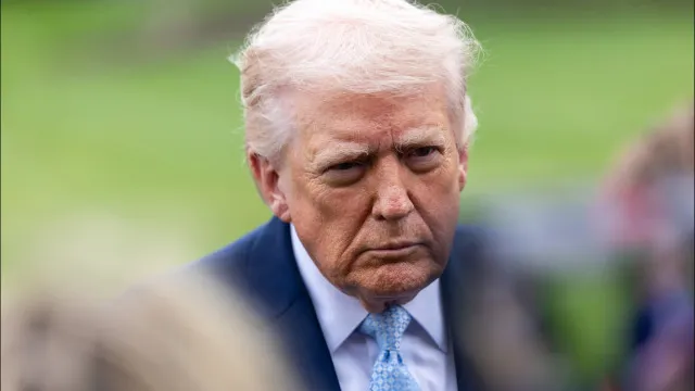 
                    Trump acusa Teerão de 
