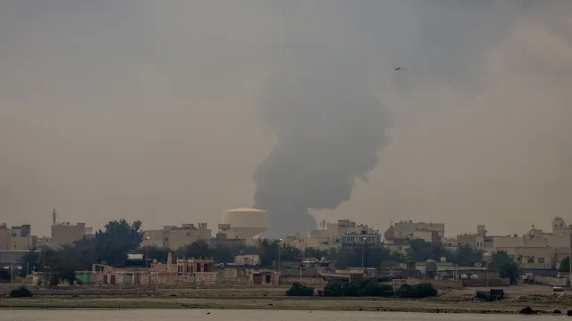 
                    Arábia Saudita afirma ter intercetado míssil lançado pelos hutis
                
