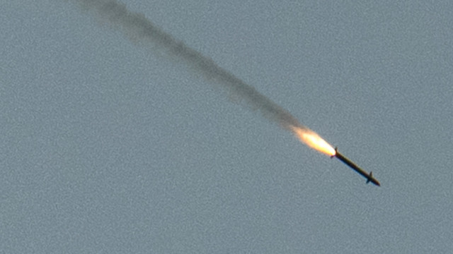 Europa entra em alerta após Irã lançar mísseis de longo alcance