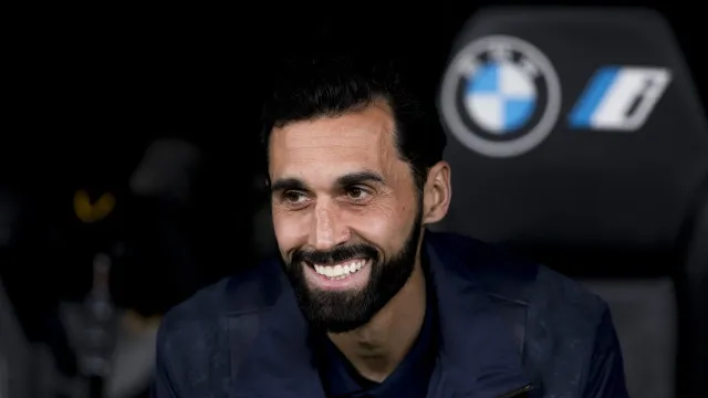 Descoberta a pólvora? Espanhóis revelam 'bufo' de Arbeloa no Real Madrid
