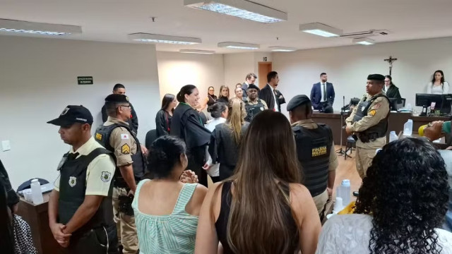 Pesquisadora é presa sob suspeita de furtar material biológico em laboratório da Unicamp 2 Mãe que matou e cortou pênis de abusador da filha é absolvida