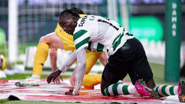 
                    De Espanha a França. Os 4 clubes que perguntaram ao Sporting por Faye
                
