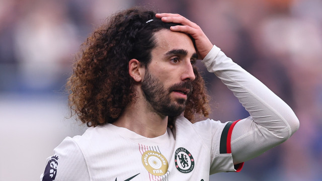 Cucurella se volta contra o Chelsea: