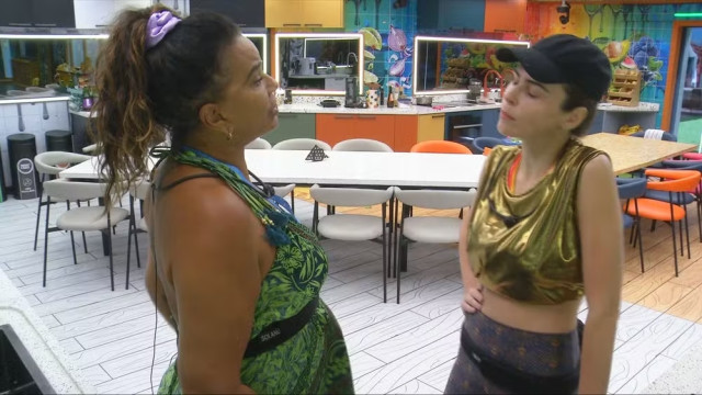 'Não adianta pedir desculpas', reflete Solange sobre briga com Ana Paula