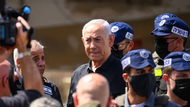 
                    Netanyahu condena destruição de estátua de Jesus no Líbano: 