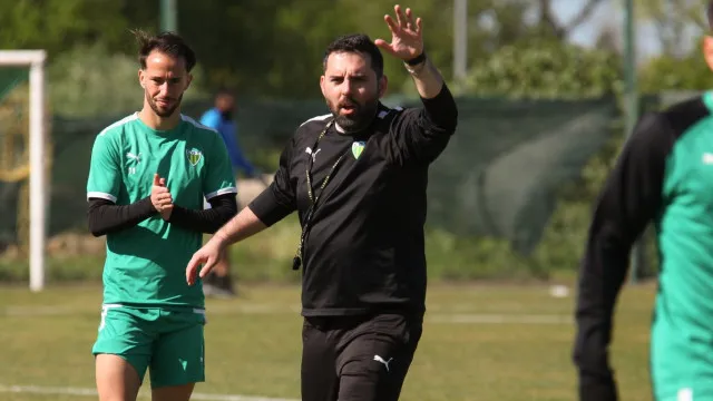 "Tem que se gerir muitas coisas". Gonçalo Feio antevê Tondela-Sporting