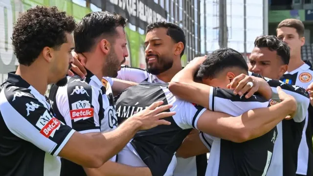 
                    Despromoção confirmada. Nacional vence Alverca e atira AVS para a II Liga
                