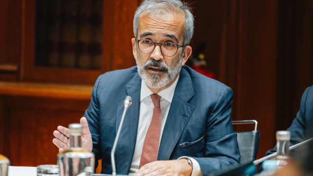 Indemnizações às ex-colónias? 