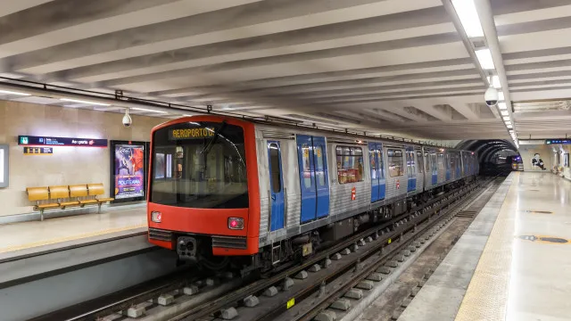 
                    Metro de Lisboa com novos elevadores no Martim Moniz e Intendente
                
