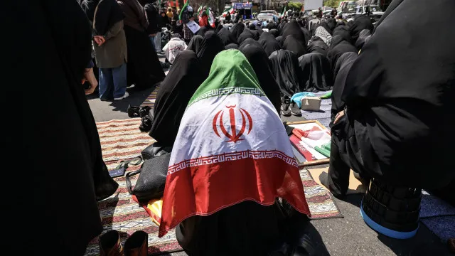 AviÃ£o iraniano com delegaÃ§Ã£o huthi aterra no IÃ©men apesar de ameaÃ§as