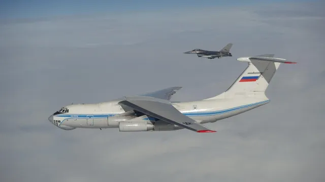 
                    Força Aérea intercetou aeronaves russas perto do espaço aéreo da NATO
                