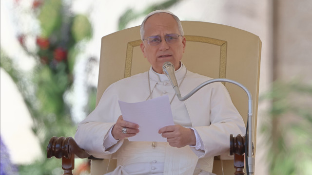 Irão: Trump diz que Papa não compreende o que está a acontecer