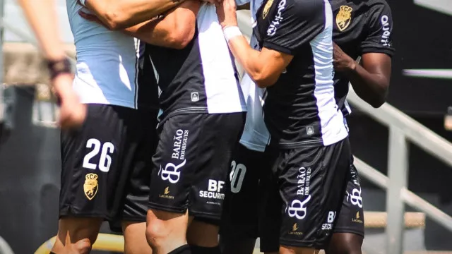 
                    Farense perto da manutenção e afasta União de Leiria da subida
                