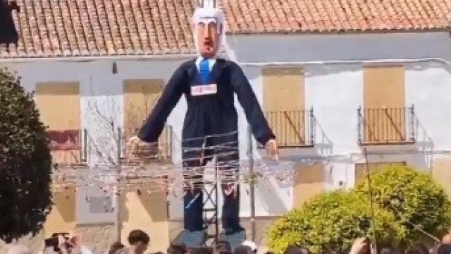 Israel critica Espanha após explosão de boneco de Netanyahu