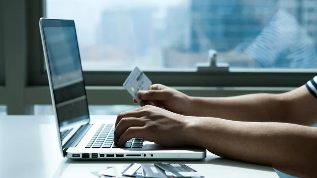 
                    Bancos alertam para chamadas falsas sobre transferências suspeitas
                