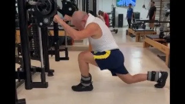 
                    Como nunca o viu. Rotina física de Lula, aos 80 anos, torna-se viral
                