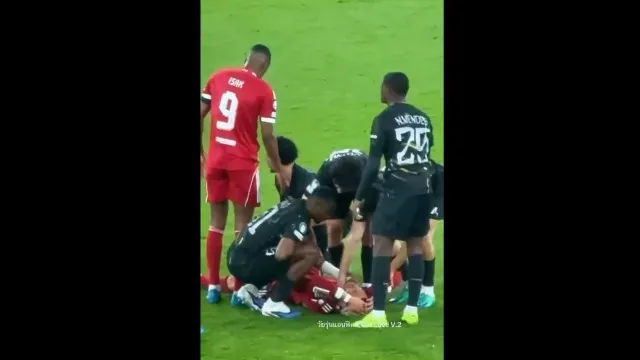 Reação dos jogadores do PSG à lesão de Ekitiké está a dar que falar