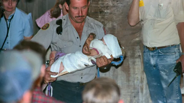 
                    A vida (amaldiçoada) de mulher cujo resgate milagre foi manchete em 1987
                