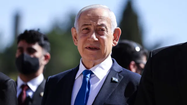 
                    Netanyahu e Aoun discutem cessar-fogo entre Israel e Líbano
                