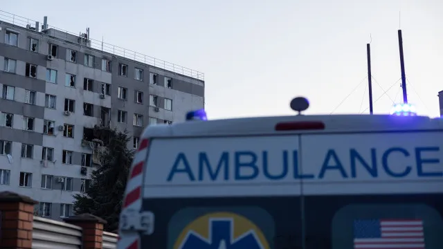 
                    Ucrânia: Mais de 5.000 ucranianos tratados em hospitais europeus
                