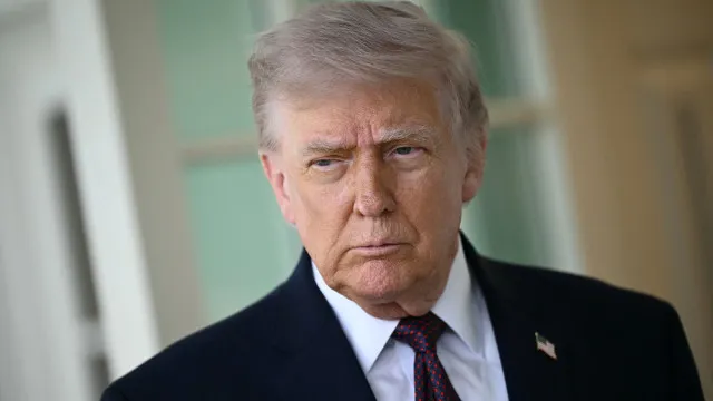 
                    Trump despede 24 membros do Conselho Nacional de Ciência dos EUA
                