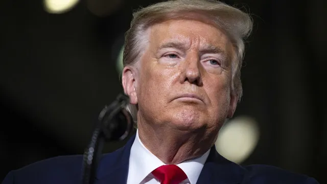 Trump diz ponderar participação do Estado em empresas de IA