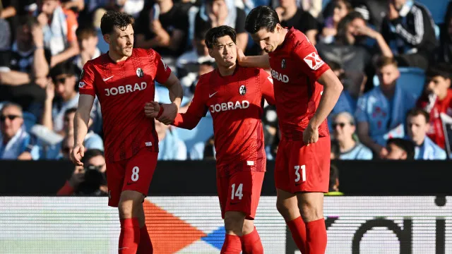 
                    Atenção, Sp. Braga. Friburgo 'humilha' Celta e segue para as 'meias'     
                