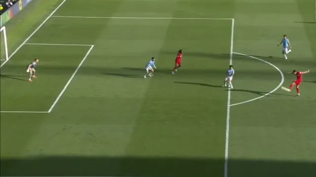 O que fizeste, Matanovic? Golaço no Celta Vigo-Friburgo vai dar que falar