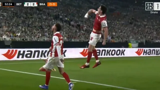 
                    Quatro minutos de sonho. Os golos da remontada do Braga em Sevilha
                