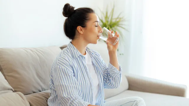 
                    As melhores horas do dia para beber água e manter-se hidratado
                