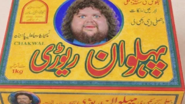 
                    Memes de JD Vance ficam virais no Paquistão... mas é tudo IA
                