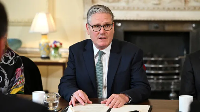 
                    Starmer expressa solidariedade após ataque em Londres
                