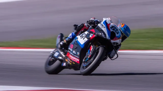 
                    Superbikes e Miguel Oliveira entram em ação em Assen. Os horários
                