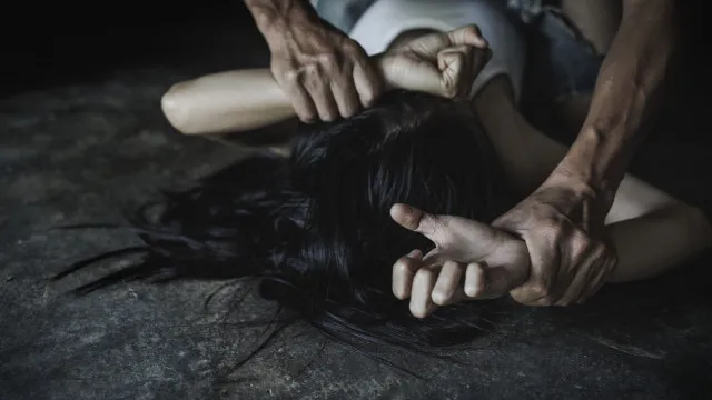 
                    Açores. Mulher agredida e violada por homem contra quem apresentou queixa
                