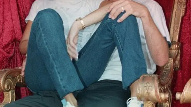 
                    David Beckham declara-se a Victoria em dia especial: 