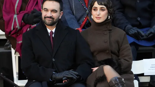 Anos após ter usado linguagem racista, esposa de Mamdani pede desculpa