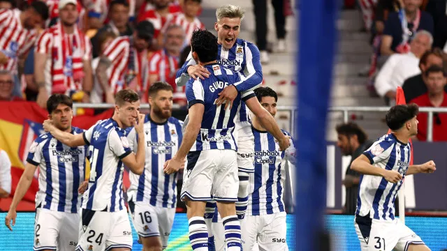 Real Sociedad conquista Taça do Rei com Gonçalo Guedes em destaque