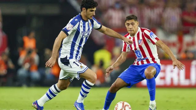 
                    Pedro Proença felicita Gonçalo Guedes pela conquista da Taça do Rei
                