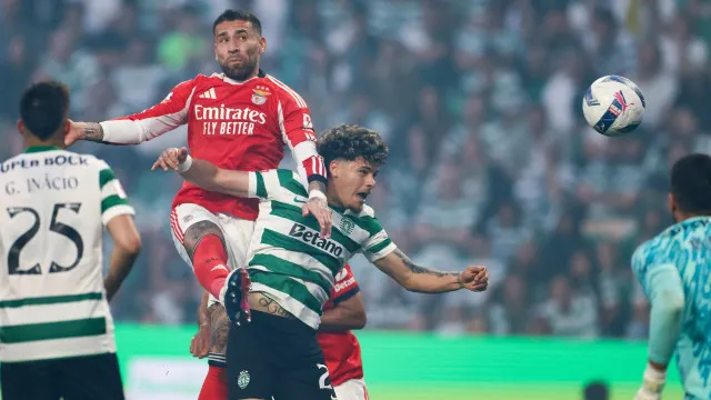 
                    Benfica e Sporting em braço-de-ferro, FC Porto aproxima-se do título?
                