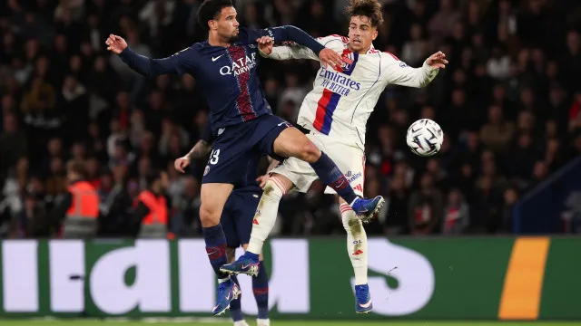
                    Lyon vence PSG com Afonso Moreira em evidência e sobe ao pódio
                