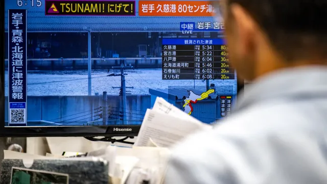 
                    Cientistas alertam para risco de tsunamis gigantescos devido ao degelo
                