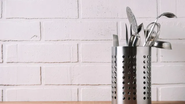 
                    Utensílio de cozinha pode deixá-lo doente, avisa cientista alimentar
                