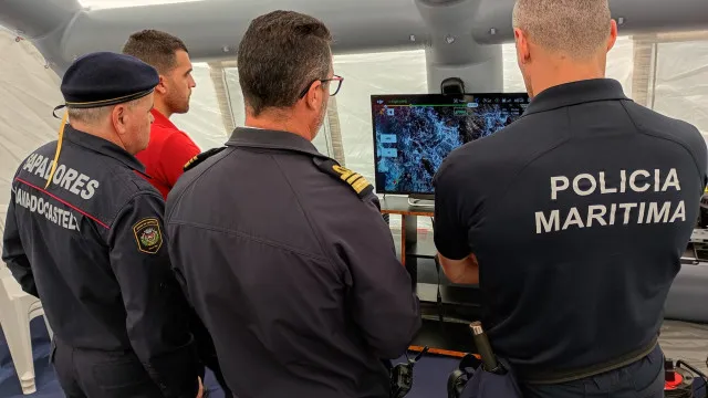 
                    Encontrados utensílios de pescador ainda desaparecido em Viana do Castelo
                