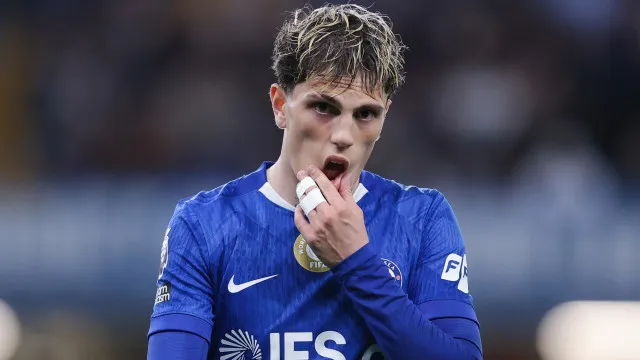 
                    Após Amorim, Garnacho vive novo pesadelo e Chelsea toma medida drástica
                